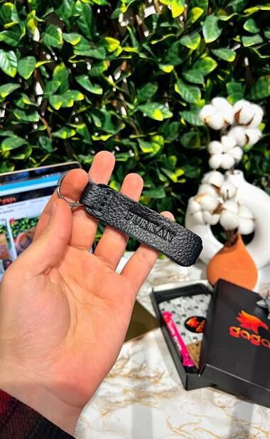 Hakiki Deri Anahtarlık İsim Baskılı Siyah 01