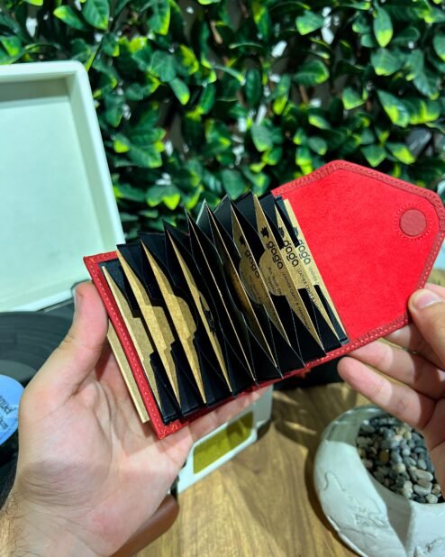 Akordiyon Kartlık Hakiki Deri Kırmızı 1063