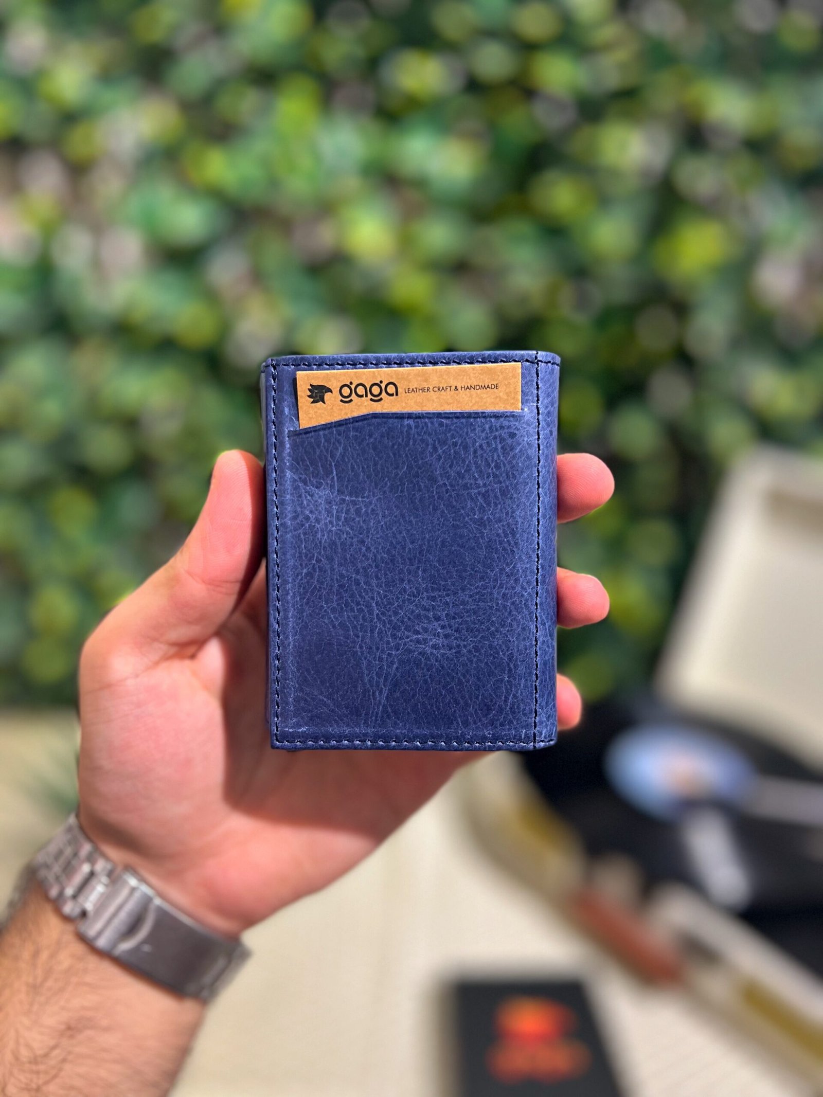 Created with RNI Films app. Profile 'None' Mekanizmalı Cüzdan Hakiki Deri Mavi 1001