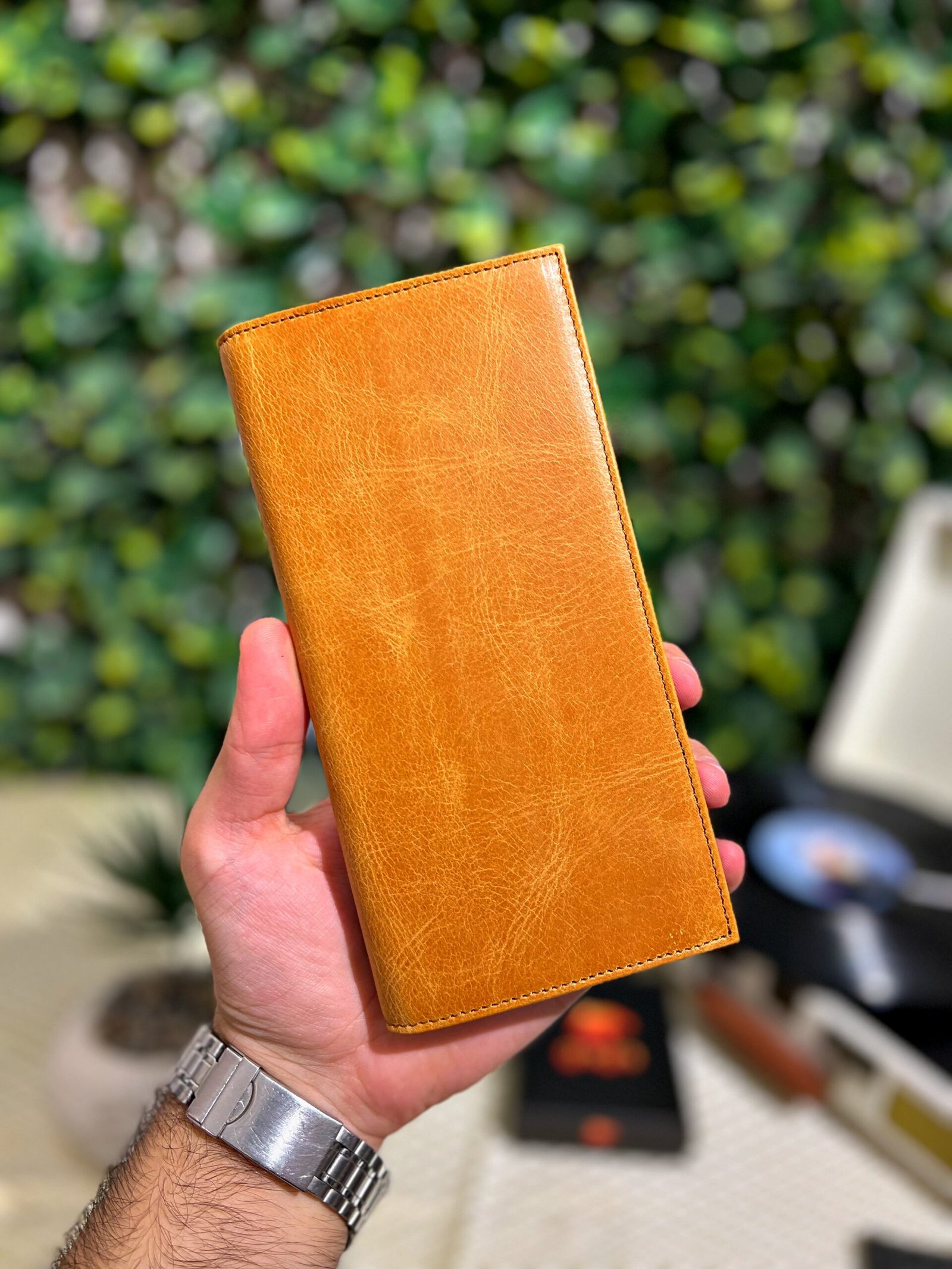 Created with RNI Films app. Profile 'None' Kapaklı Telefon Bölmeli Hakiki Deri Cüzdan Taba 1453