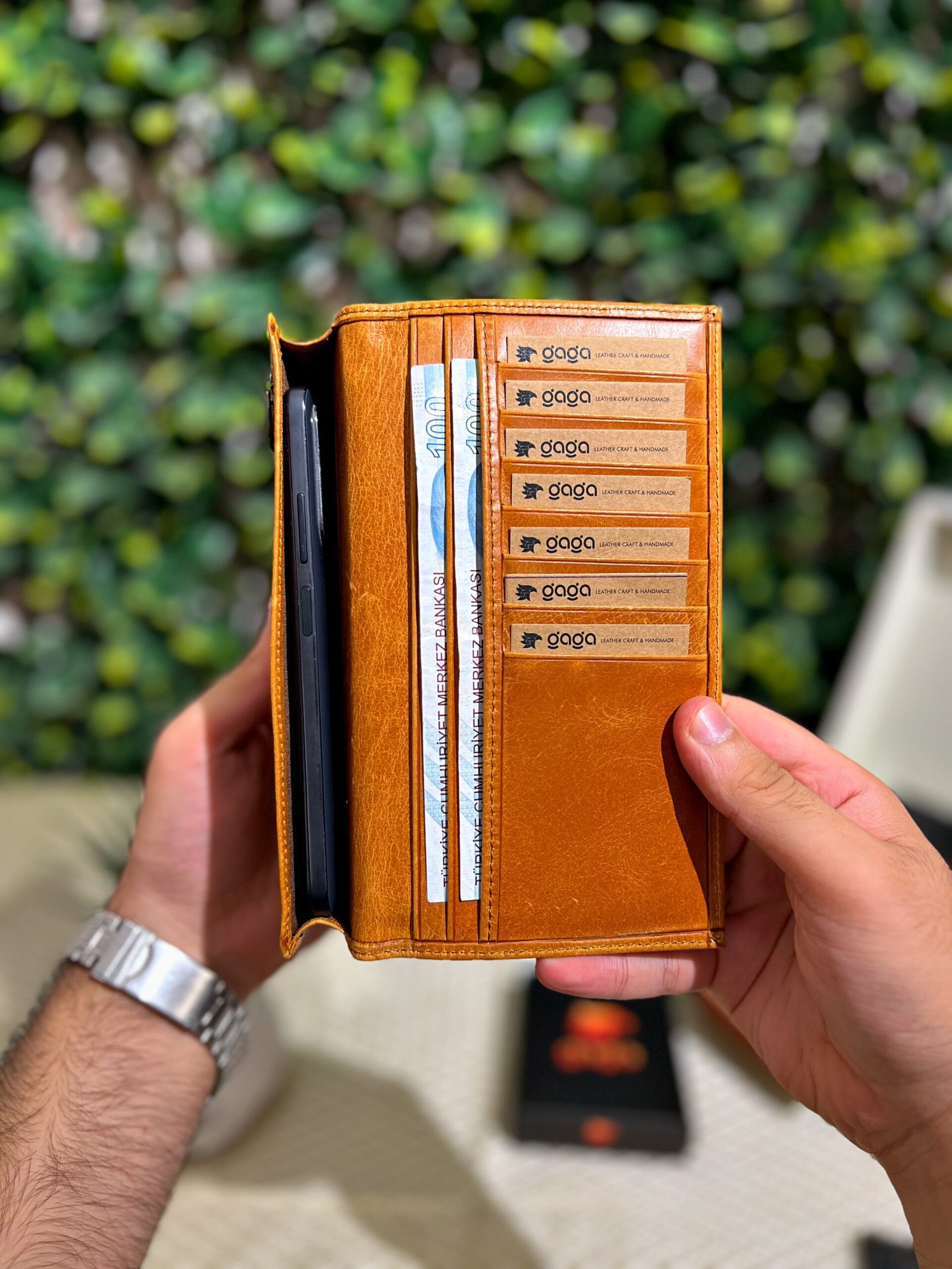 Created with RNI Films app. Profile 'None' Kapaklı Telefon Bölmeli Hakiki Deri Cüzdan Taba 1453