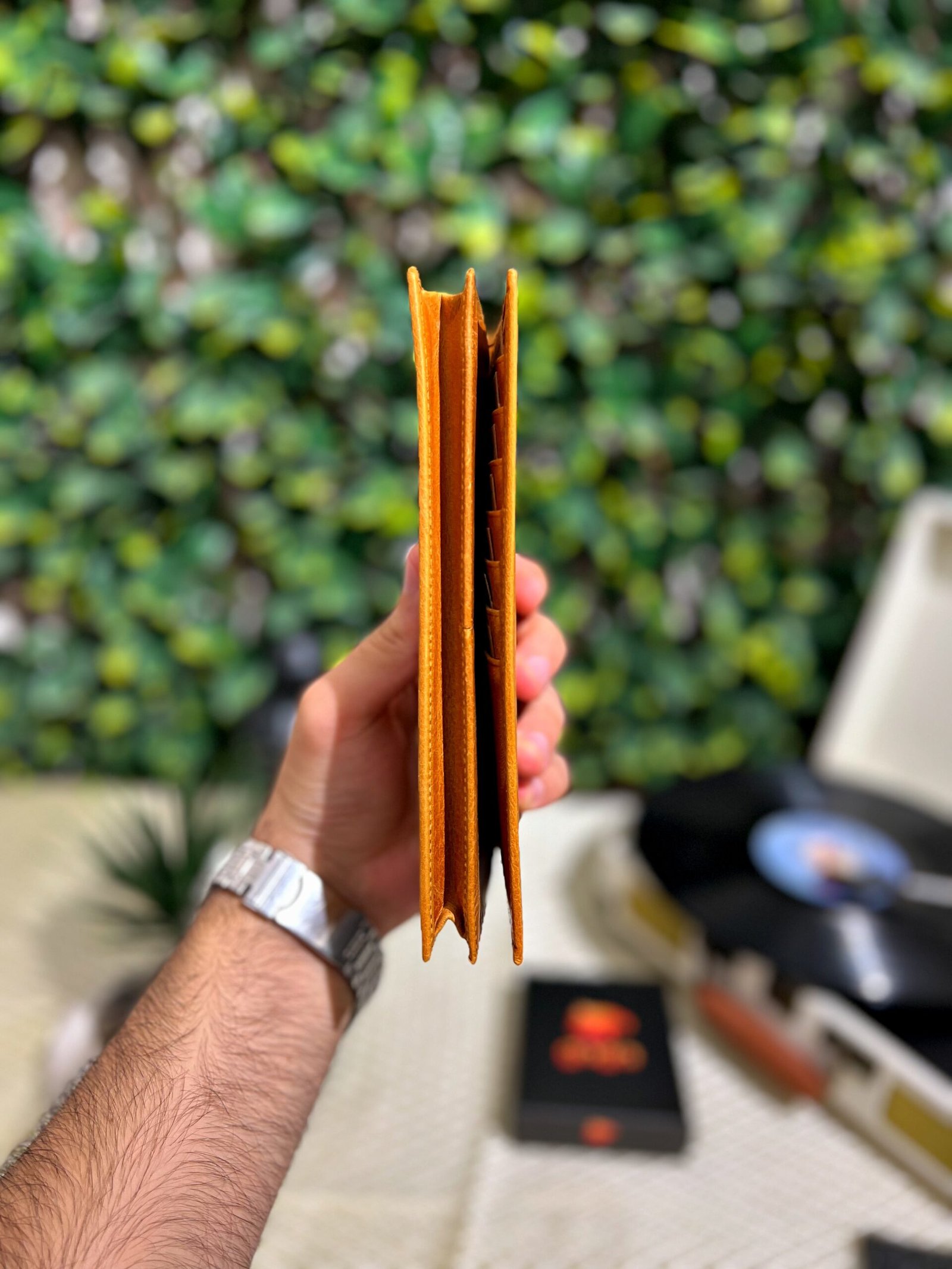 Created with RNI Films app. Profile 'None' Kapaklı Telefon Bölmeli Hakiki Deri Cüzdan Taba 1453