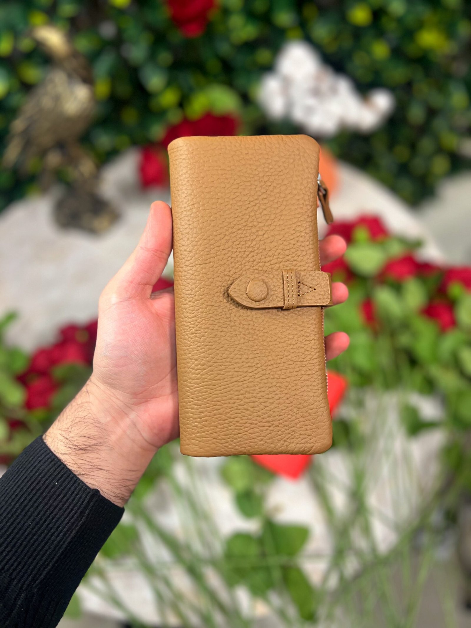 Created with RNI Films app. Profile 'None' Fermuarlı & Mıknatıslı Kadın Cüzdan Camel 1088